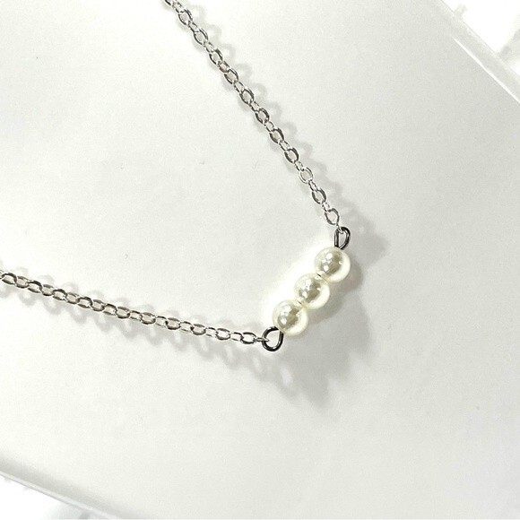 Silver Link Chain Delicate Seed Pearl Necklace - Picture 6 of 8